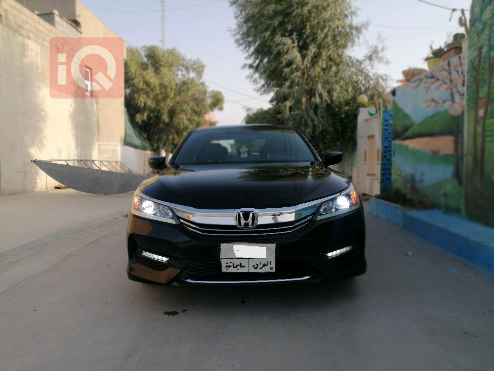 هۆندا ئەکۆرد